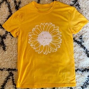 Yellow Size Small Sunflower Tee